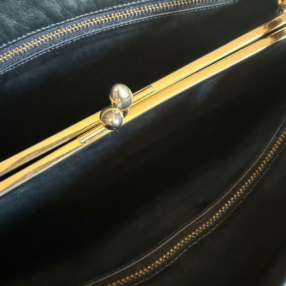 Chanel Matelasse Dark Navy VINTAGE AUTHENTIC Quilted Chain Shoulder Bag handbag - Picture 10 of 16